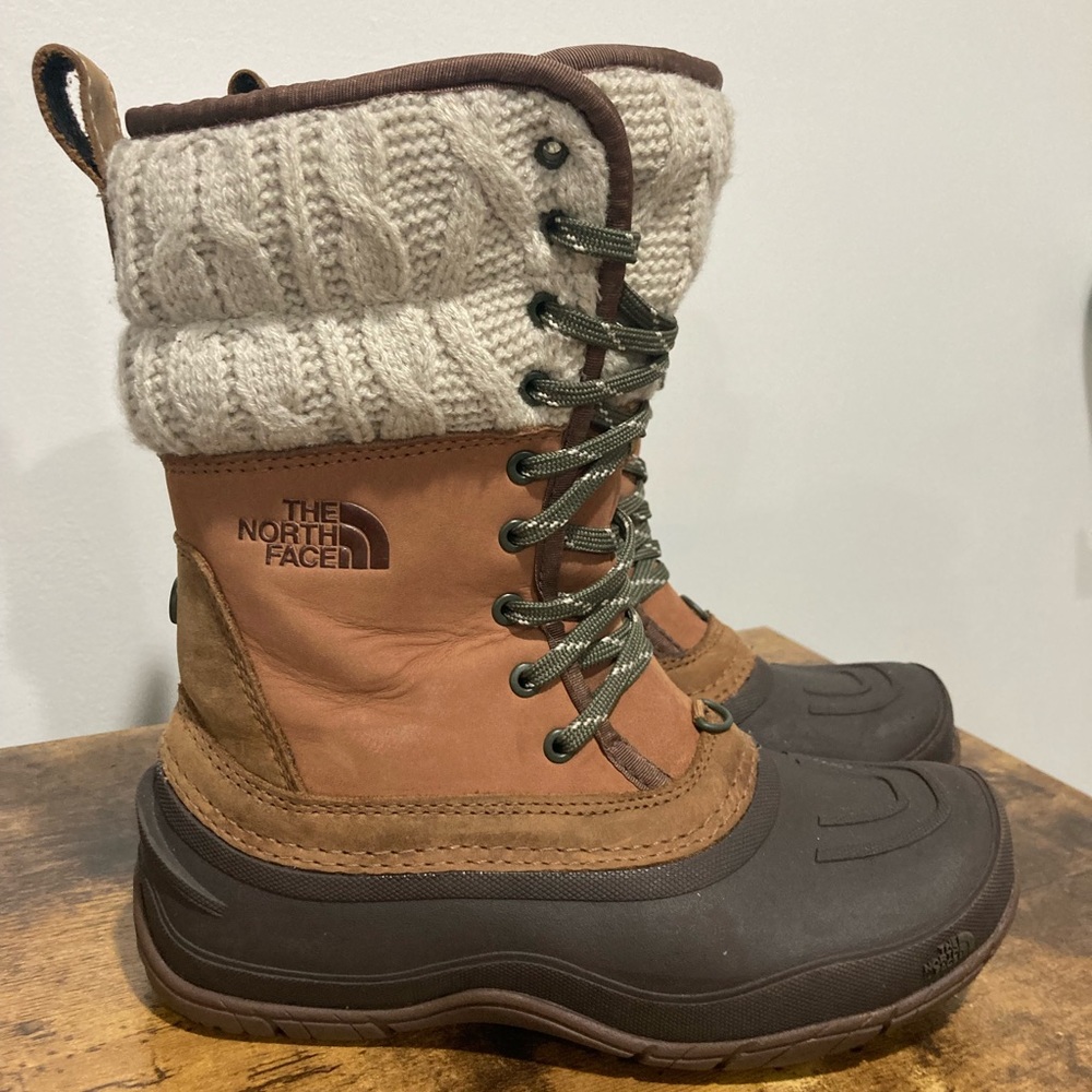 The North Face Shellista waterproof fur lined boots women’s size 5